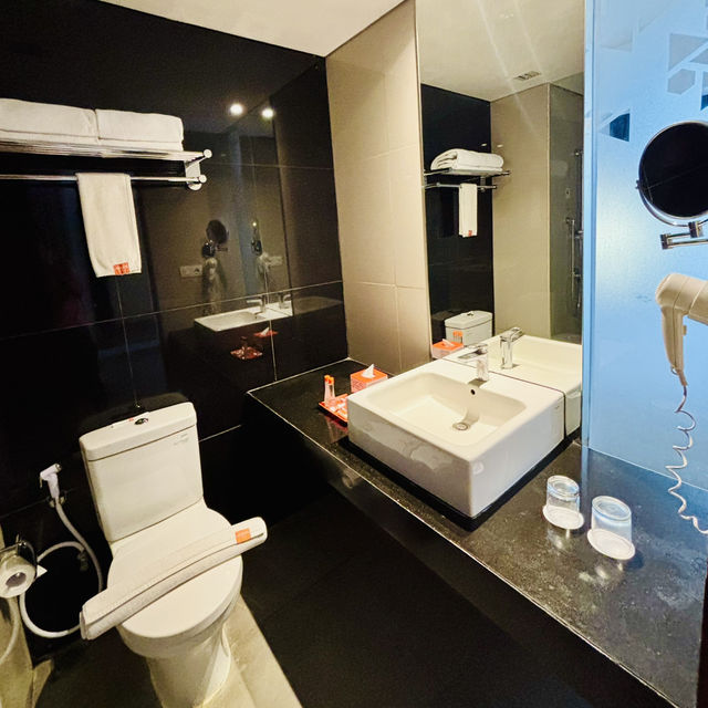 Bali Cozy Retreat in Beautiful Orange Vibe Hotel Bali Cozy Retreat in Beautiful Orange Vibe Hotel