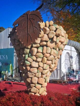 ประติมากรรมกลางแจ้ง