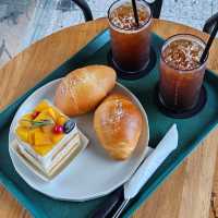 ๐โ๏ธ์ง์ฃผ ๊ธ์ฐ ๋ํ ๋ฒ ์ด์ปค๋ฆฌ ์นดํํ์ฐ์ค ์ค๋ธ ๊ธ์ฐ