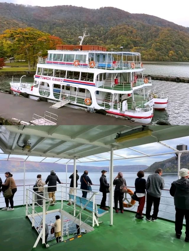 深秋絕景!十和田湖游船仿佛駛入油畫世界🍁 深秋絕景!十和田湖游船仿佛駛入油畫世界🍁