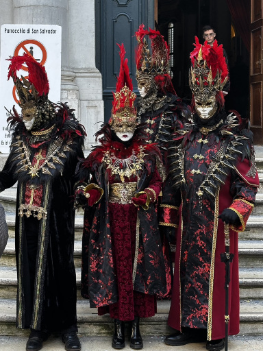 イタリア・ヴェネツィア】幻想の仮面祭 カーニバル2026体験🎭✨ | Trip