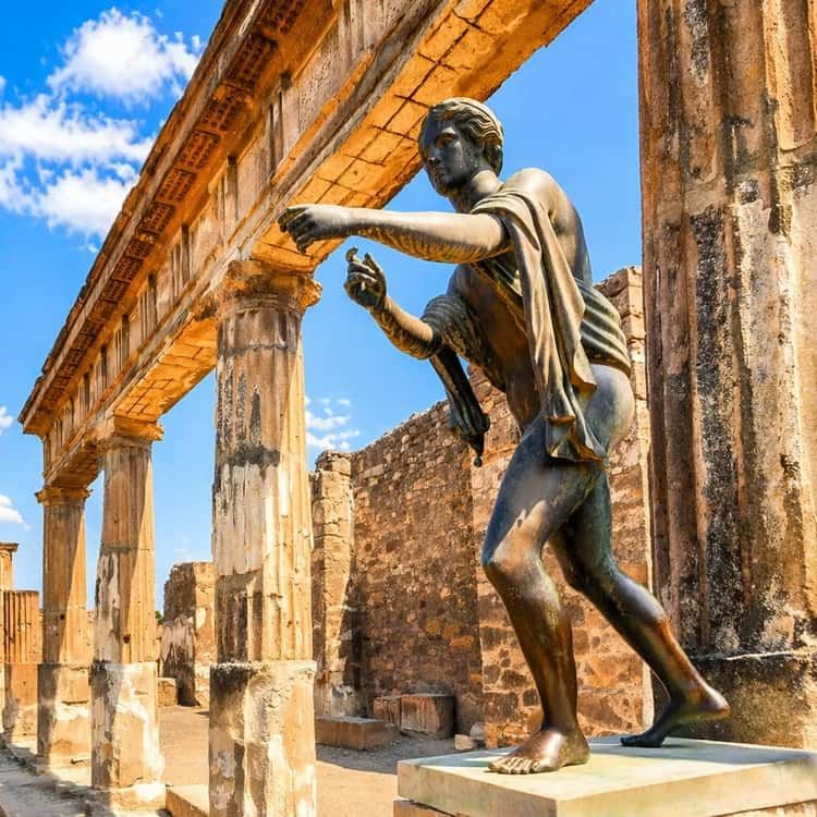 Помпеи 🇮🇹 — Древнеримский город, застывший во времени