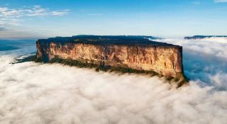 Mount Roraima, Venezuela 🇻🇪 — The Lost World Above the Clouds