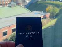 Quebec의 감성숙소 올드퀘백 입구쪽에 Le Capitole hotel🎈
