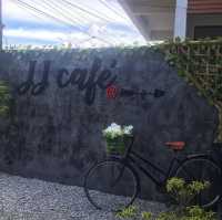 “JJ cafe เตอลูแบ” คาเฟ่นี้สวย