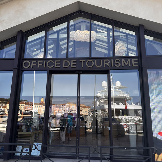 Kickstart your exploration at the tourism office by the harbour!