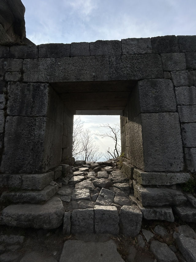 🍂⛰️ Autumn Hiking in Bukhansan: Seoul’s Mountain Escape