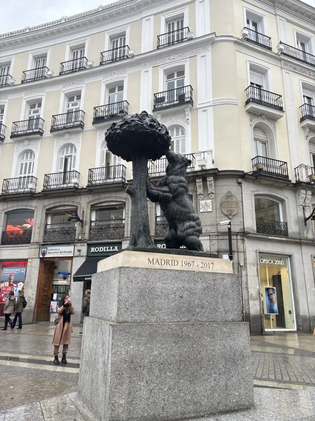 來西班牙必打卡的馬德里廣場