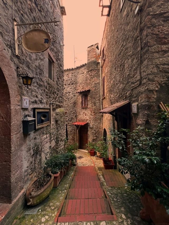 Umbria: Italy’s Green Heart of Hidden Hilltowns & Soulful Scenery