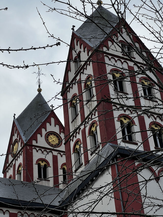Liège: The Fiery City You Need to Visit! 🇧🇪