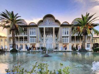 🍁 Shiraz Eram Garden – Autumn Among Cypress and Colors 🌿