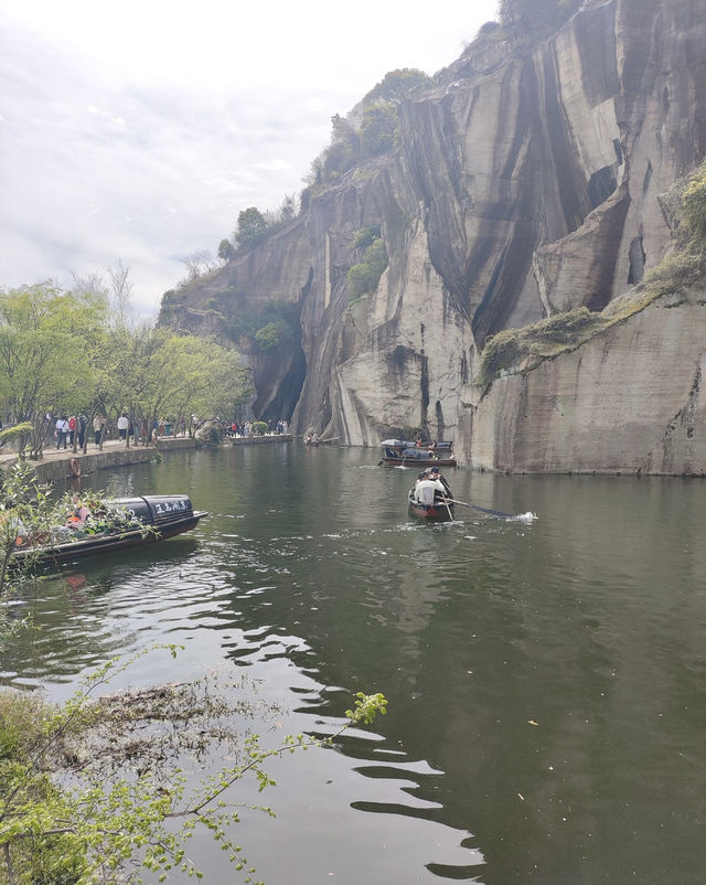 一襲江南夢，醉臥烏篷船紹興東湖