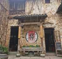 三月賞花去篁嶺，萬畝油菜花海