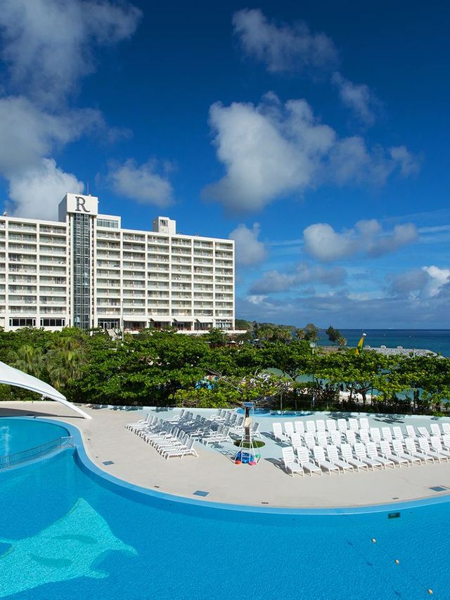 🌴 Okinawa's Hidden Gem: Renaissance Resort 🏖️