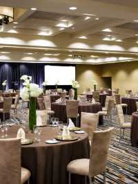 🏔️ Whistler Getaway: Westin Resort & Spa's Top Picks 🛌