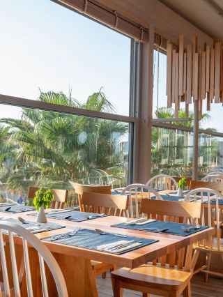 在克里特島放鬆身心：入住 Lyttos Beach Resort 的頂級住宿體驗 