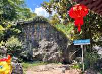 黃山九龍瀑：一瀑九折，探索碧綠潭水的奧秘！