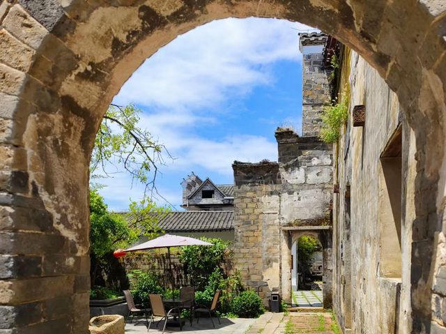 一座活生生的歷史博物館——安義古村。