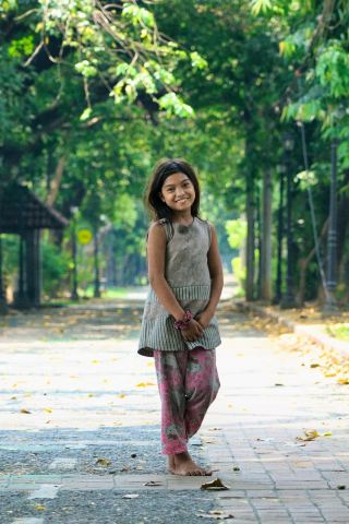 A happy life is the greatest happiness. 