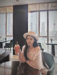 上海麗晶酒店東方明珠泳池。