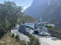 雲南｜虎跳峽中峽國際青旅 Tinas 很不錯，想感受青旅氛圍！