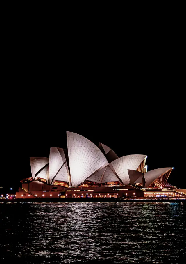 一張公共交通卡……打卡悉尼全夜景。。