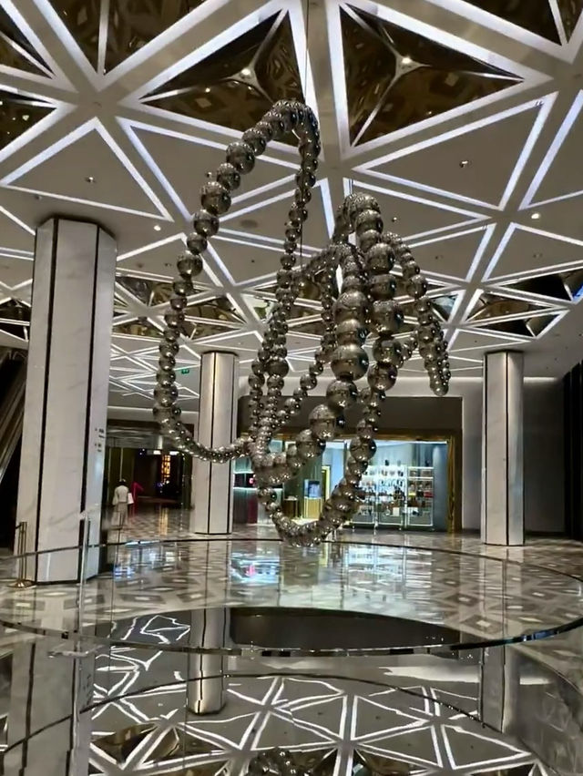 澳門摩珀斯酒店攻略！外型超未來感簡直係藝術品
