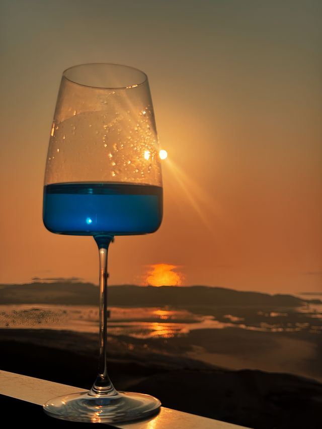 入住海邊礁石上的酒店｜把時光過成詩