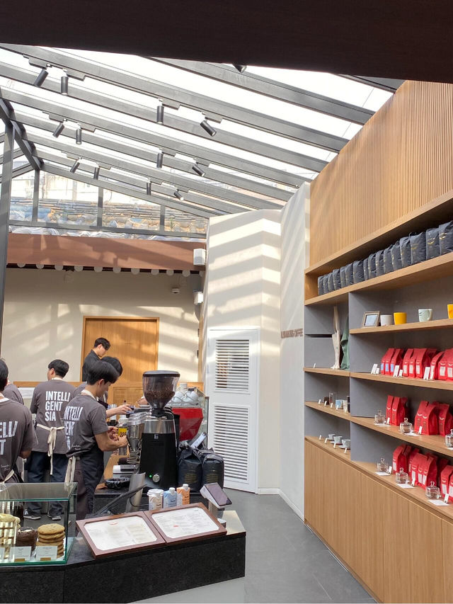 首爾西村必打卡！intelligentsia coffee探店