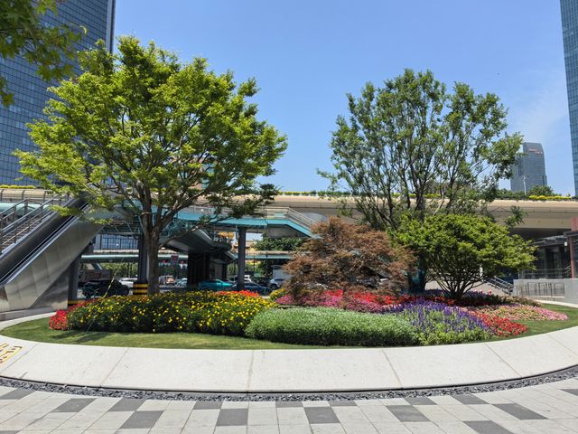 延華園——靜安區嘅隱世寶藏口袋公園