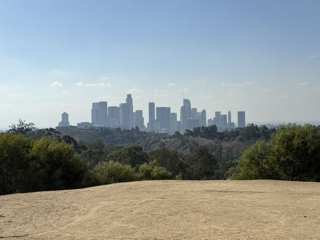 Los Angeles: Photographing City, Sea, and Skyline 🌊 🏔️ 📸 