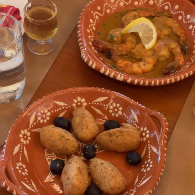 來澳門旅遊必吃葡餐Casa Maquista 土生公館 🍽️這樣發真的很裝……