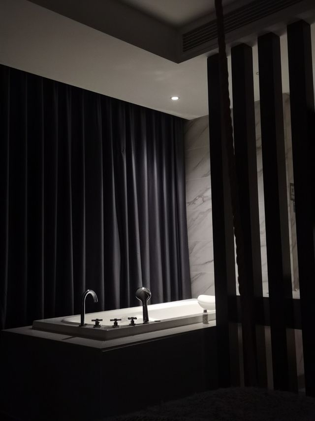 解放碑高空吊床酒店|住進雲端的感覺