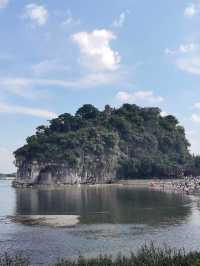 踏入桂林象鼻山景區，恍如誤闖入大自然精心雕琢嘅夢境。