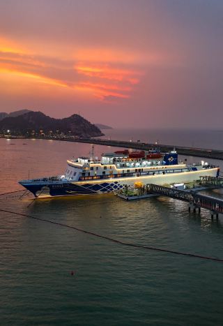 Stayed at the voco cruise ship hotel!