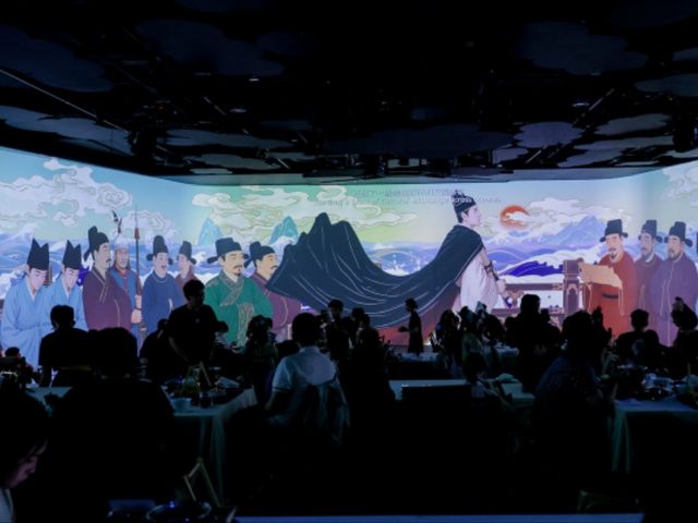 HELP! This Shanghai Restaurant is TOO Creative!