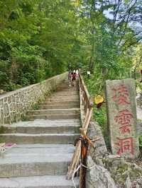 幽光如夢——辋川溶洞的地心秘境
