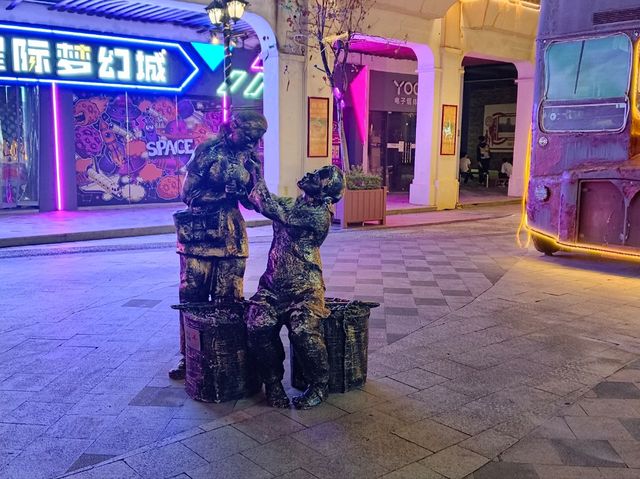 夜晚漫步感受建築魅力  百年東街 10月内地游