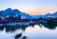 特別喜歡邊城，特地去了茶峒古鎮
