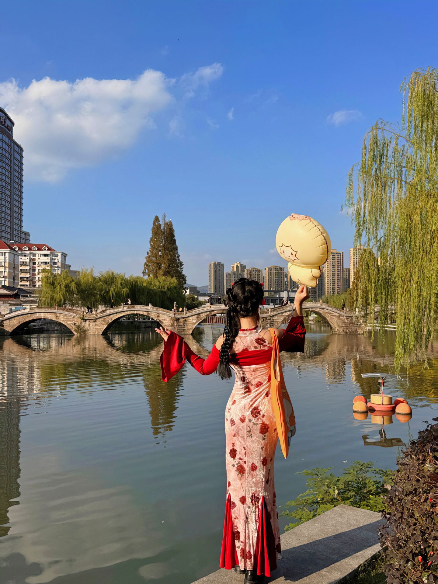 Huangyan was definitely worth the trip! Huangyan turned the Song Dynasty-style fireworks display into an immersive, sweet dream – who can understand?! The joy in Huangyan came from Nuojiji! This...