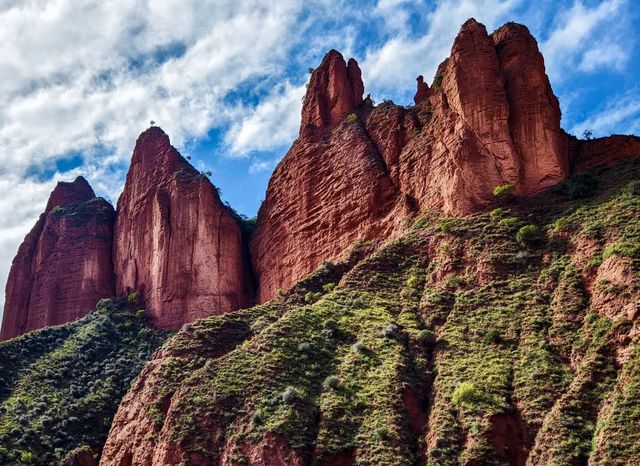 闖入丹霞與碧水交織的坎布拉地質公園 闖入丹霞與碧水交織的坎布拉地質公園