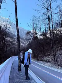 11月底，週末去海螺溝泡個溫泉