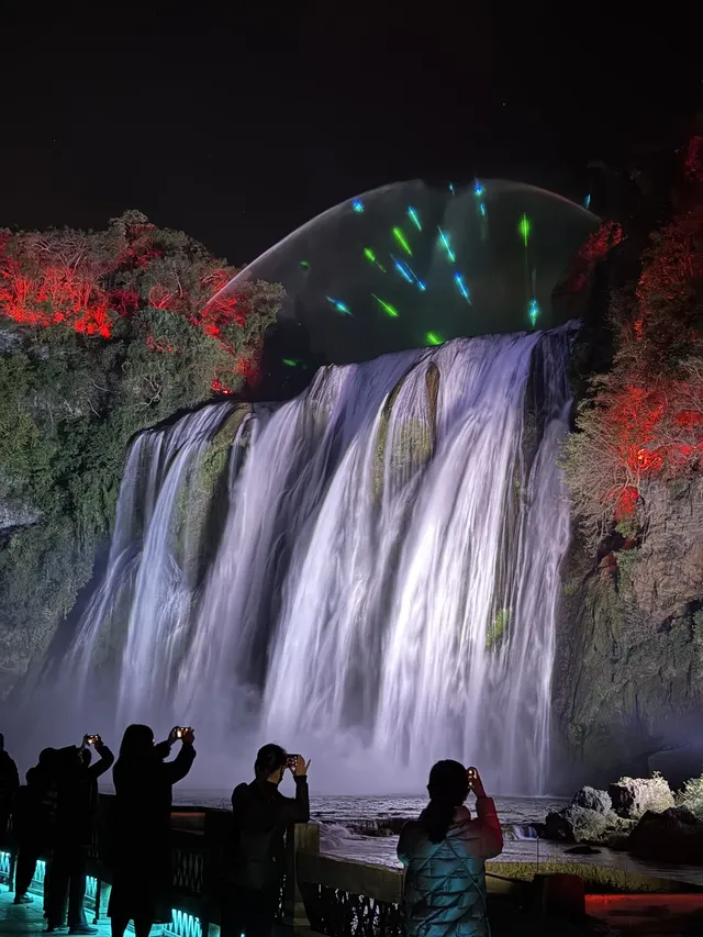 人生第一次打卡課本上的黃果樹瀑布! 人生第一次打卡課本上的黃果樹瀑布!