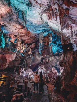 Summer escape in Hangzhou enters the underground starry sky at 18℃