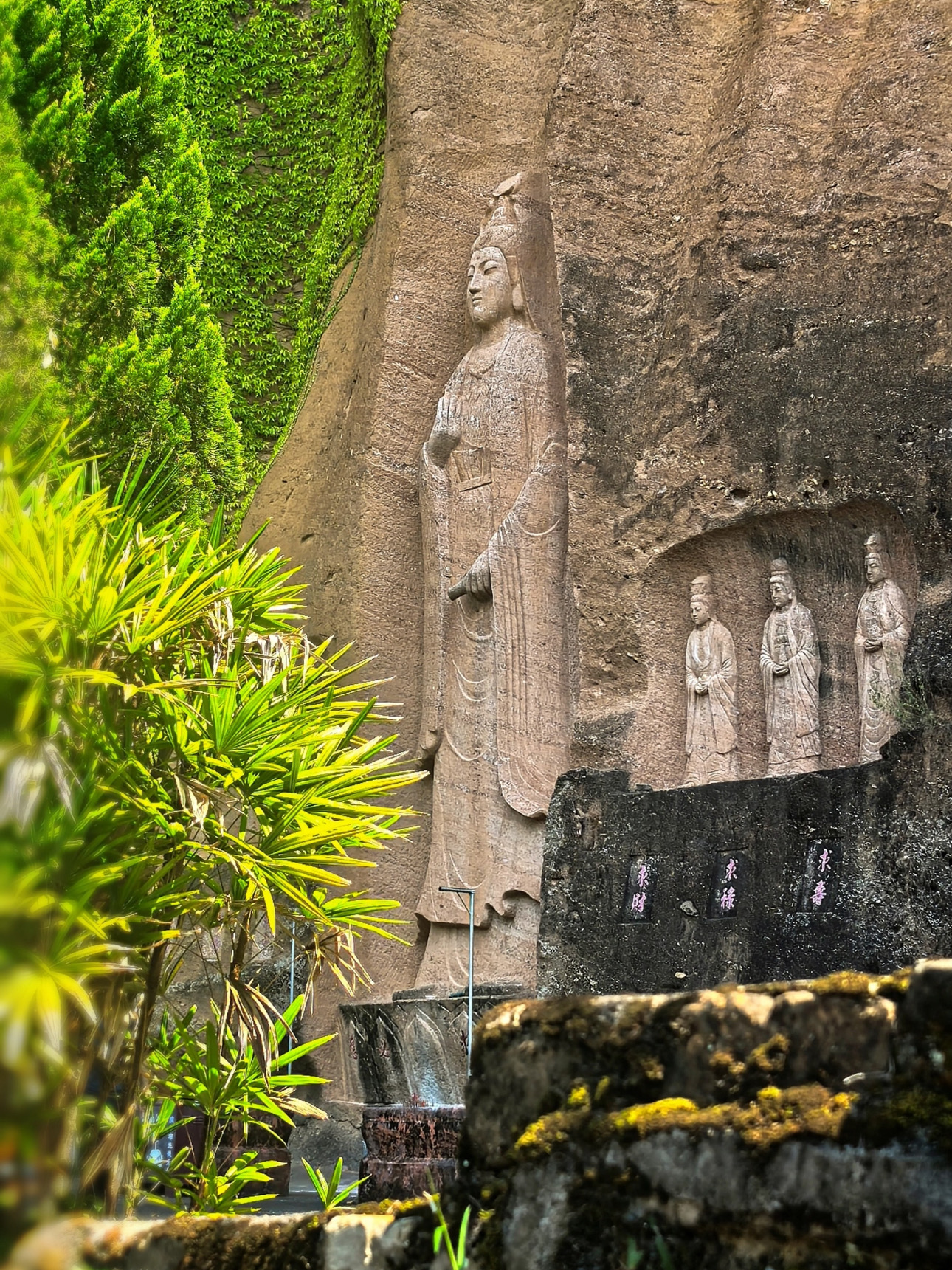 Ganzhou Xunwu Qinglongyan guide｜Danxia cliff sky crack mountain wilderness secret