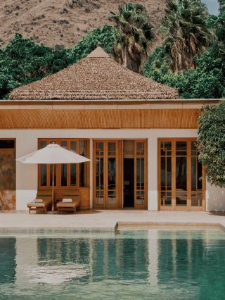 Yunnan Retreat|A Hidden Sanctuary by the Water