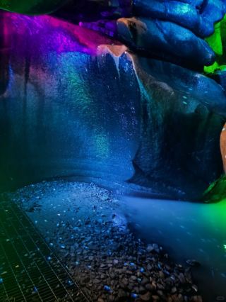 Explore the 200-Million-Year-Old Guai Jiu Valley