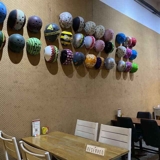 Hidden bicycle-themed cafe in Balestier! 
