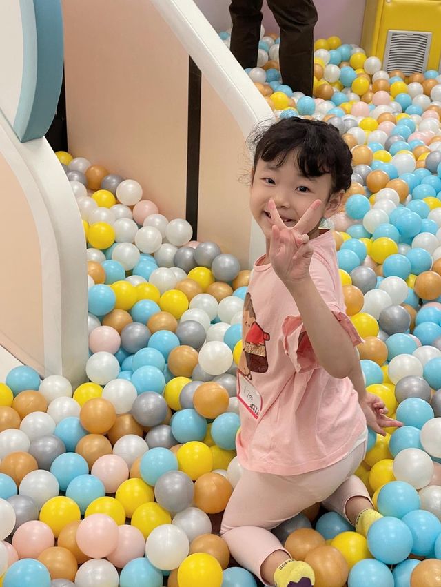 ᪥遊樂區主題特多好玩王國樂園᪥
