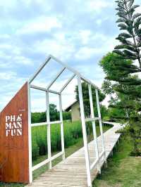 ผาม่านฝัน Pha Man Fun